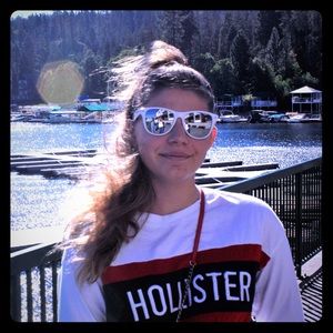 Meet your Posher, Riley